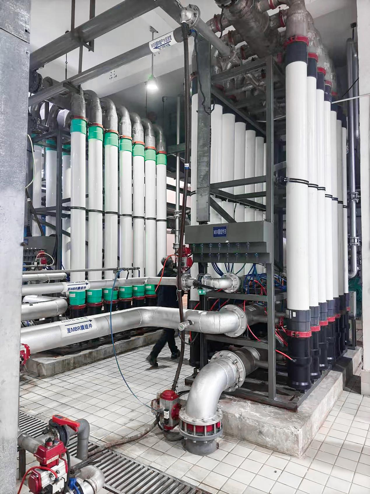 1100立方米每天工业废水气提式管式膜 MBR 系统现场